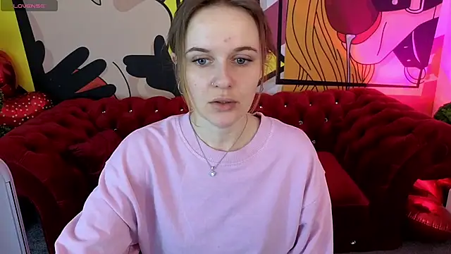 MaribelRiverr  online show from April 7, 5:42 am