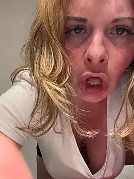 Lombada online show from April 3, 9:24 pm