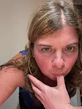 Lombada online show from November 30, 10:47 pm