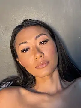 thai-dreamgirl online show from November 28, 11:19 pm