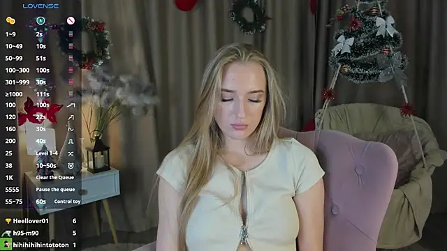 Stacy River online show from November 30, 3:27 pm