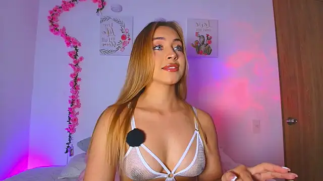 PollyGrey  online show from March 28, 3:17 am