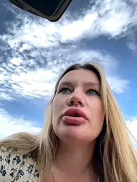 justmilaa online show from September 24, 11:20 am