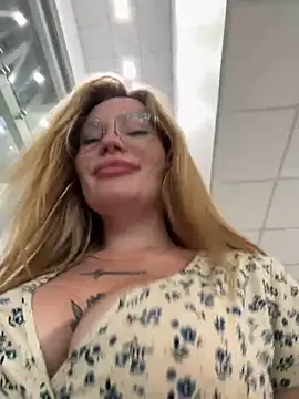 justmilaa online show from September 25, 11:31 am