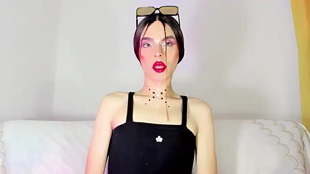 TatiGil online show from October 28, 2:17 am