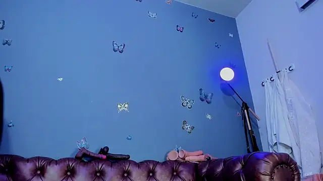 Kaira mosse online show from November 23, 12:29 pm