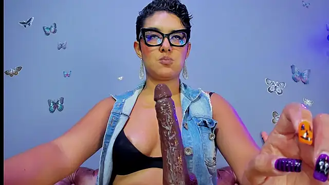 Kaira mosse online show from November 13, 11:09 am