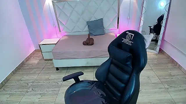 Brendda tay online show from September 11, 3:07 am