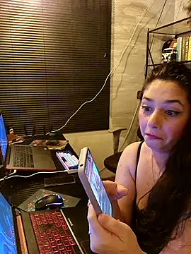 Hey-Hot online show from November 27, 1:19 am