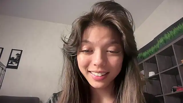 Snapshot of DesiredHoney chatting on September 28, 6:02 pm DesiredHoney online show from September 28, 6:02 pm