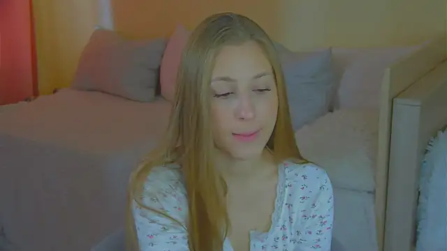 BritneyCruze online show from October 15, 8:28 am