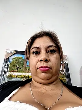 Laura-Hernandez online show from November 28, 3:26 pm