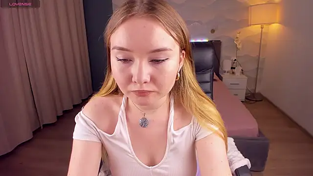 Melissa Nets online show from October 31, 4:47 am