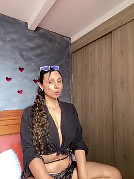 MafeeRoss online show from February 24, 5:55 pm