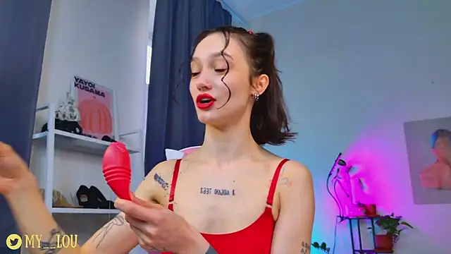 MyLou  online show from March 18, 3:28 pm