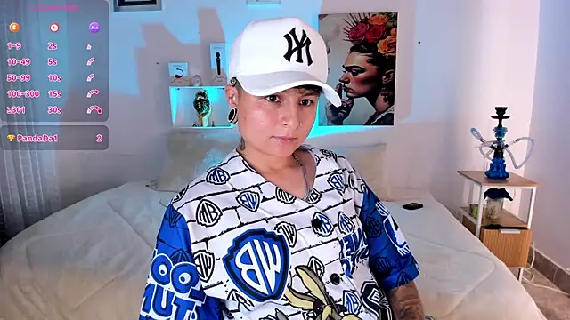 ZuryRamirez  online show from July 11, 12:21 am