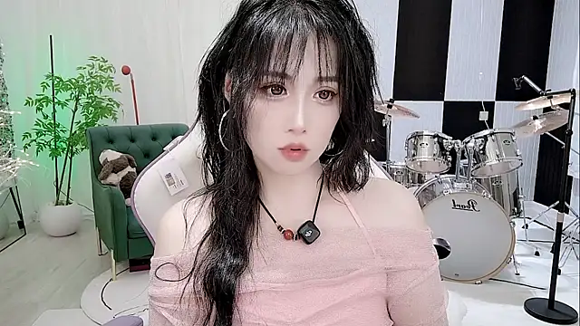 Vaness-a online show from October 8, 12:37 am