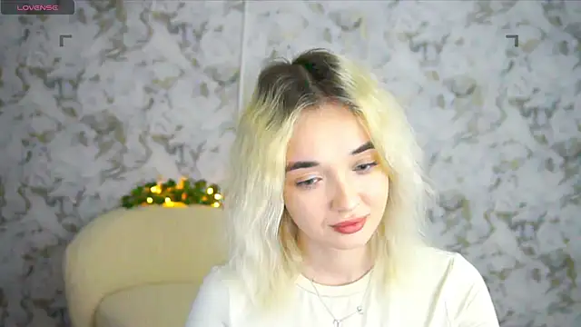 Ashley S online show from April 14, 10:43 pm