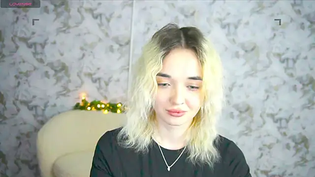 Ashley S online show from May 15, 11:07 pm