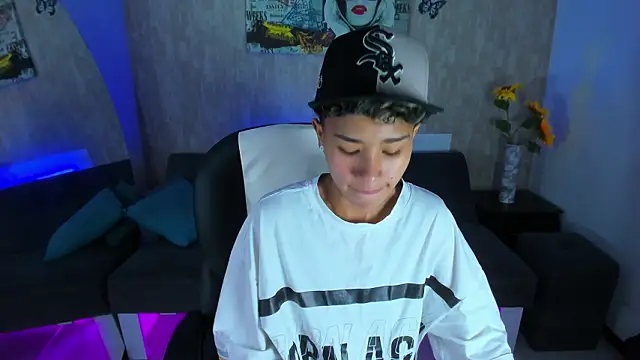 nova sex01 online show from March 3, 4:51 am