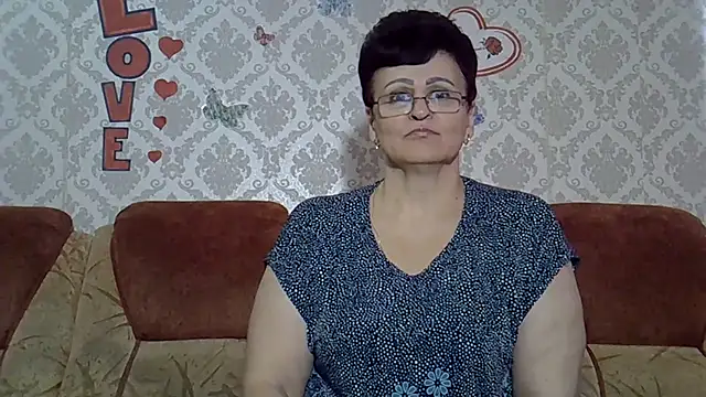 Snapshot of PaulaGolden chatting on October 16, 9:23 am PaulaGolden online show from October 16, 9:23 am