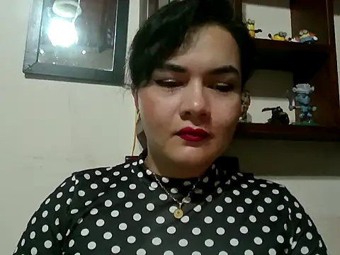 Snapshot of Babe-sofi chatting on October 24, 11:34 pm Babe-sofi online show from October 24, 11:34 pm
