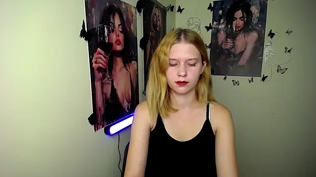 StellaCRL online show from October 3, 6:13 pm