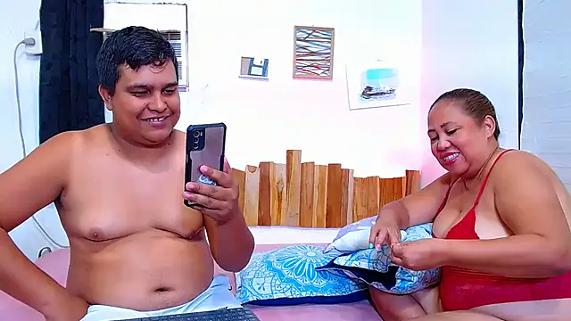 lucasandSofi online show from November 16, 5:57 pm