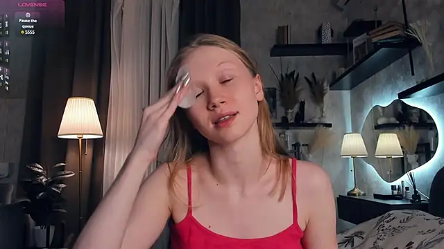 AnitaaClark online show from October 4, 8:13 pm