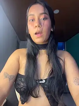 ALANAH KITTY online show from April 1, 8:17 pm