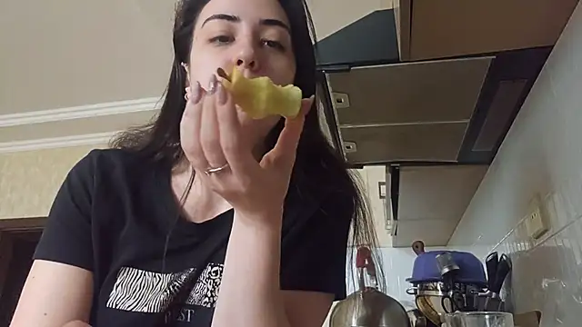 AlejandraDelaney online show from March 25, 8:28 am