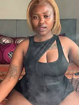 ThickPearlx23 online show from July 28, 12:48 pm