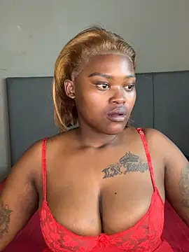 ThickPearlx23 online show from July 20, 1:57 pm