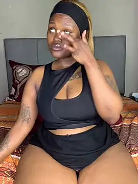 ThickPearlx23 online show from July 28, 7:39 pm