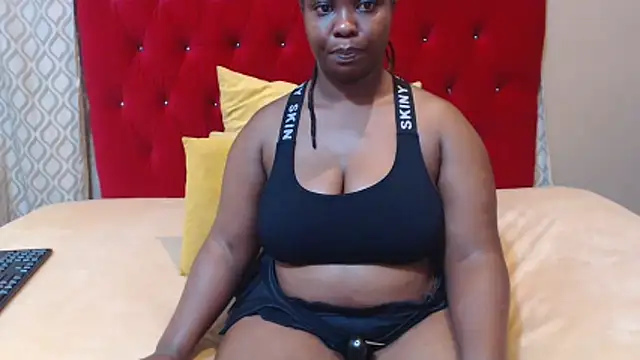 sexychocolatbox10 online show from March 19, 11:25 am