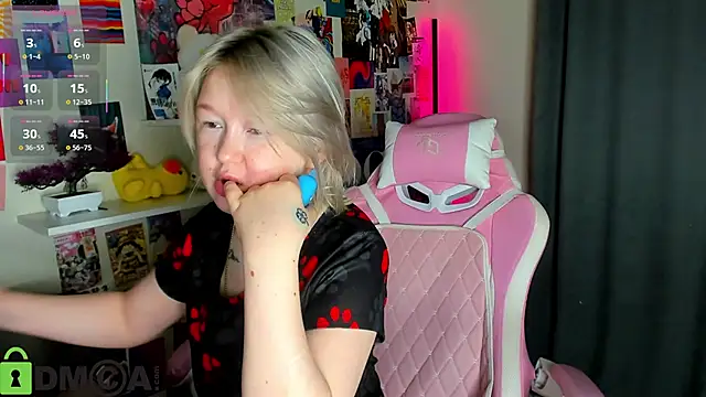 Sara Robinson online show from April 27, 2:52 am