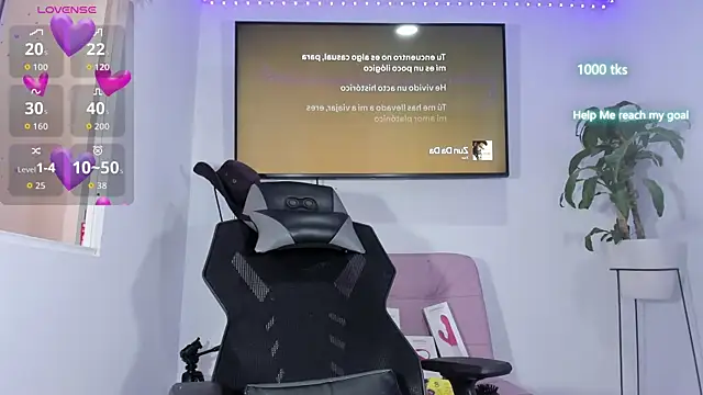 emily palmeer online show from October 13, 11:46 am