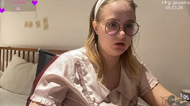 JacyWinslat online show from March 5, 1:40 pm