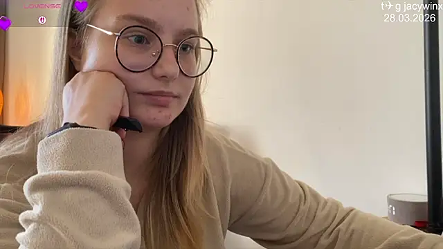 JacyWinslat online show from March 28, 10:04 am