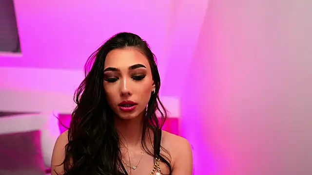 JessieePink online show from June 2, 5:47 pm