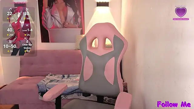 vittorialombardi   online show from October 31, 8:18 am