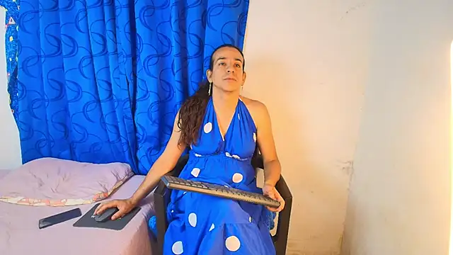 Oh Tique online show from November 5, 3:28 pm