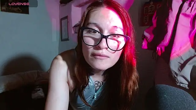 kittenlizz online show from October 21, 6:12 pm