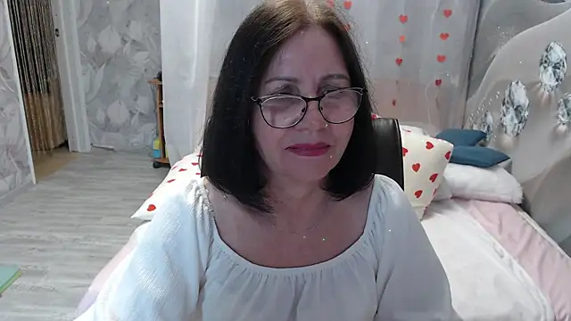 OlgaHottie online show from June 8, 1:28 am