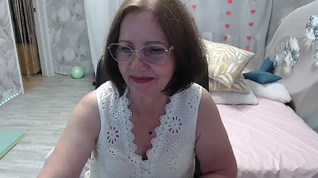 OlgaHottie online show from July 31, 12:00 am