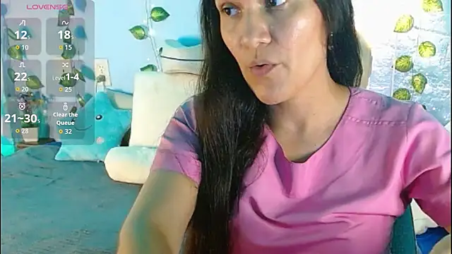 Snapshot of venus_swet_ chatting on October 24, 12:50 am venus swet online show from October 24, 12:50 am
