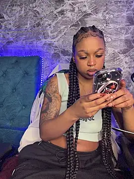 Melany Williams online show from March 10, 1:15 pm