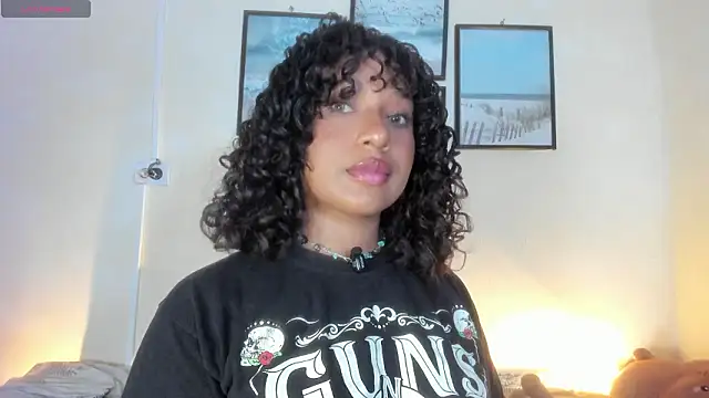 sara sophieee online show from January 13, 7:51 pm