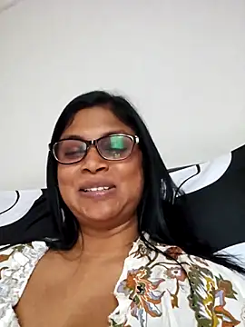 Snapshot of Sensual_indian7 chatting on October 29, 10:08 am Sensual indian7 online show from October 29, 10:08 am