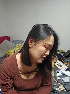 rami0428 online show from February 12, 4:03 am